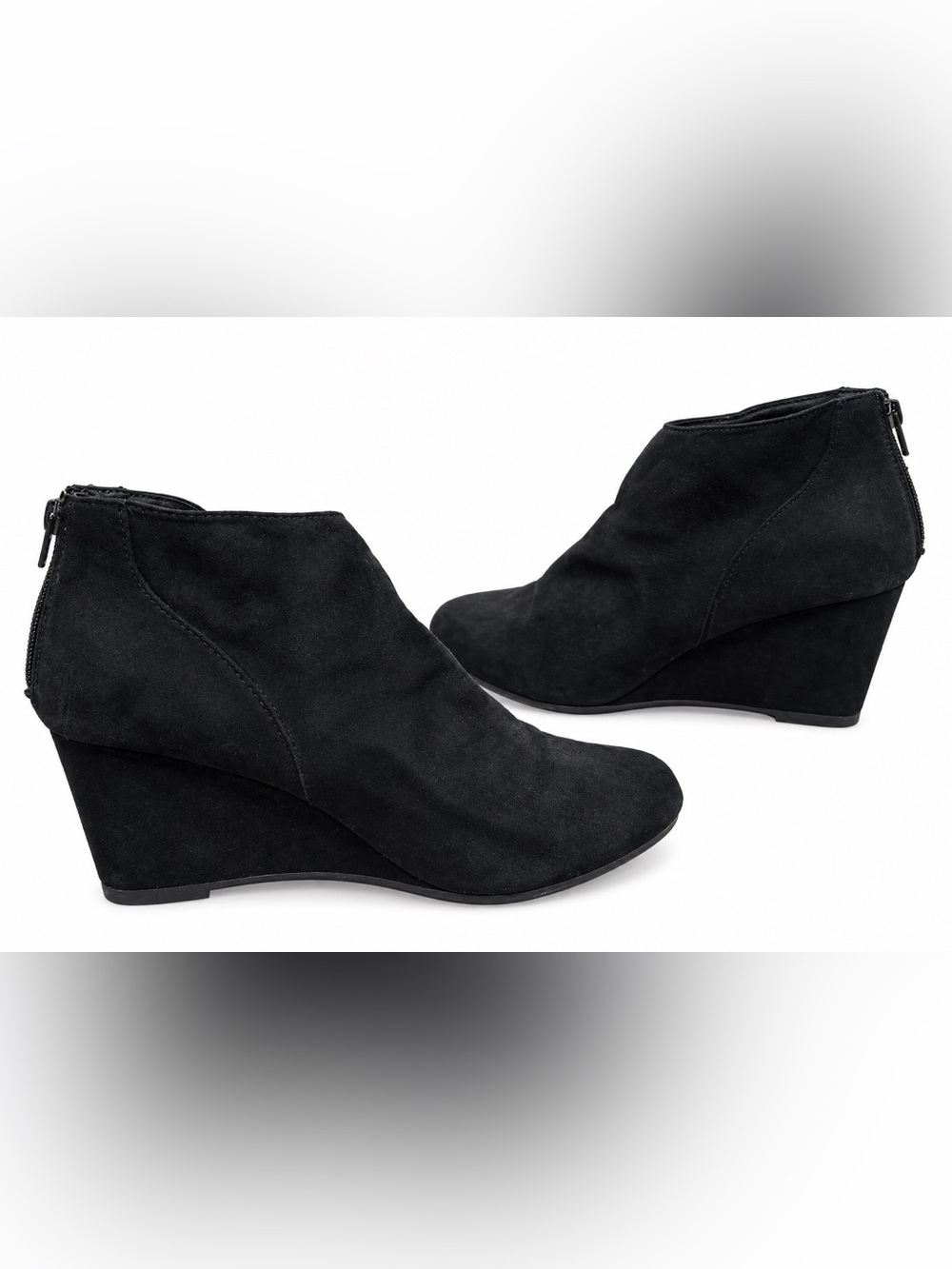 Fioni Womens Black Faux Suede Ankle Boots with Side Zipper. Size: US 11W